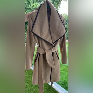 Elegant Tan Women's Coat